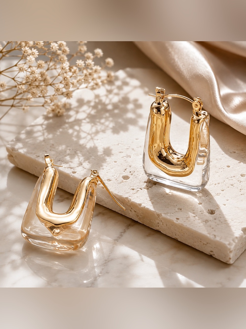 ✨ Gold & Clear Geometric U-Shaped Hoop Earrings | Statement Acrylic | NWT